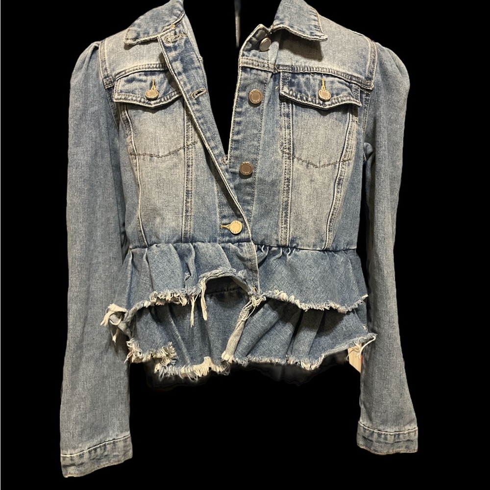 1990 distressed denim jacket!   bolero style. Be that girl!